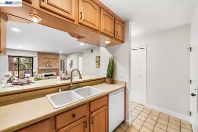 1391 Monument Blvd #18, Concord, CA 94520 - Photo 7