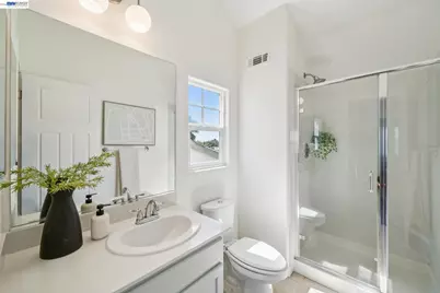 2060 Hibbard St, Alameda, CA 94501 - Photo 41