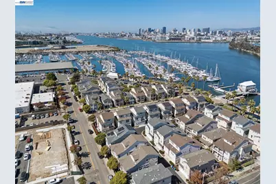 2060 Hibbard St, Alameda, CA 94501 - Photo 3