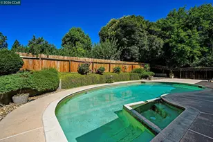 1284 Pinecrest Dr, Concord, CA 94521 - Photo 25