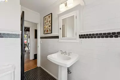 2437 Damuth St, Oakland, CA 94602 - Photo 29