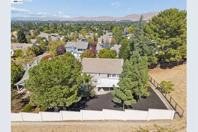 22 Byron Ct, Concord, CA 94521 - Photo 35
