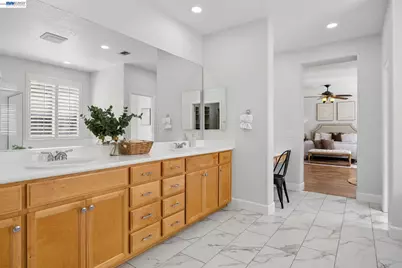 22 Byron Ct, Concord, CA 94521 - Photo 25