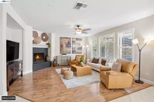 22 Byron Ct, Concord, CA 94521 - Photo 9
