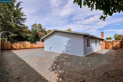 31 Riverside Ct, Bay Point, CA 94565 - Photo 25