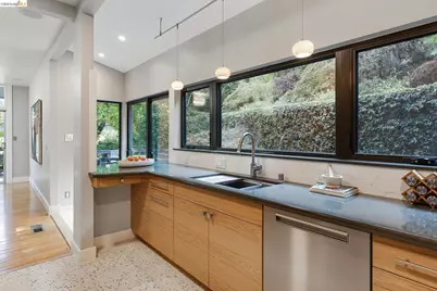 1791 Indian Way, Oakland, CA 94611 - Photo 21