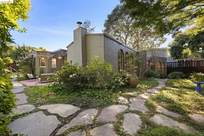 1668 San Lorenzo Ave, Berkeley, CA 94707 - Photo 25