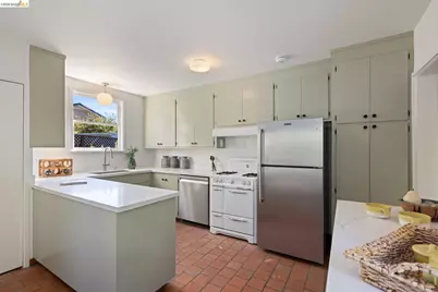 1668 San Lorenzo Ave, Berkeley, CA 94707 - Photo 13