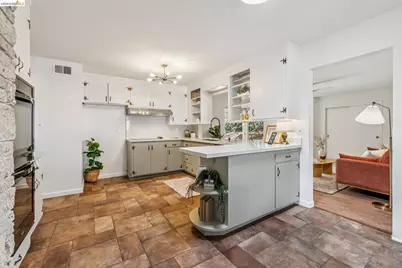 4038 Fariss Ln, El Sobrante, CA 94803 - Photo 23