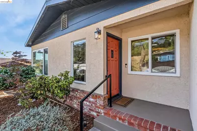 4038 Fariss Ln, El Sobrante, CA 94803 - Photo 7