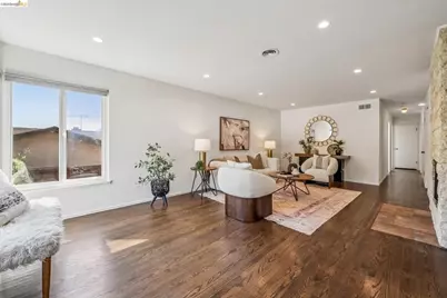4038 Fariss Ln, El Sobrante, CA 94803 - Photo 9