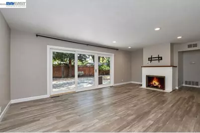3831 Maplewood Dr, Concord, CA 94519 - Photo 3