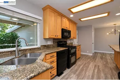 3831 Maplewood Dr, Concord, CA 94519 - Photo 5
