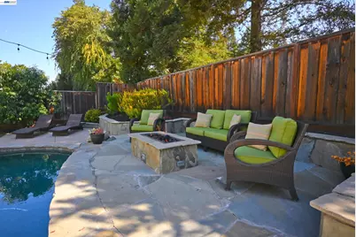 1292 Rebecca Dr, Livermore, CA 94550 - Photo 47