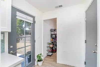 1929 San Vincente Dr, Concord, CA 94519 - Photo 11
