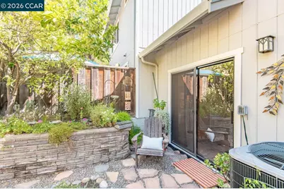 2454 Heatherleaf Ln #3, Martinez, CA 94553 - Photo 33