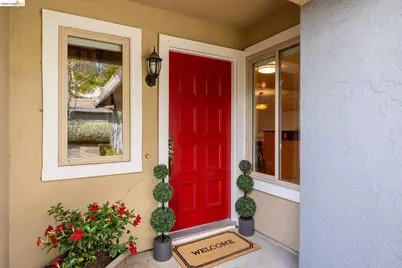 77 Ironwood, Oakland, CA 94605 - Photo 3
