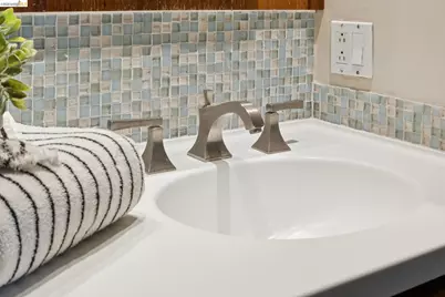 77 Ironwood, Oakland, CA 94605 - Photo 27