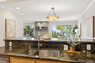 77 Ironwood, Oakland, CA 94605 - Photo 17
