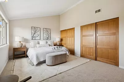 77 Ironwood, Oakland, CA 94605 - Photo 19