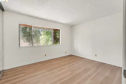 1501 Parkwood Pl, Concord, CA 94521 - Photo 15