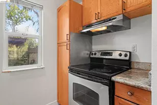 1501 Parkwood Pl, Concord, CA 94521 - Photo 11