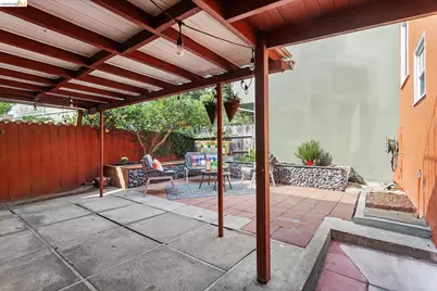 2739 Grande Vista Ave, Oakland, CA 94601 - Photo 35