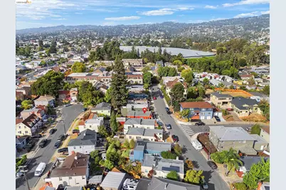 2739 Grande Vista Ave, Oakland, CA 94601 - Photo 47