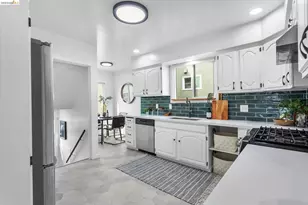 2739 Grande Vista Ave, Oakland, CA 94601 - Photo 15