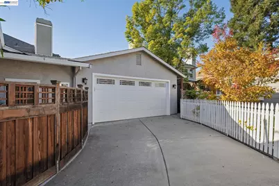 194 Kottinger Dr, Pleasanton, CA 94566 - Photo 5