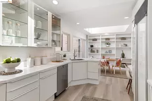 8 Clipper Hill, Oakland, CA 94618 - Photo 21