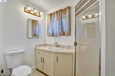 456 Hollywood Ave, Tracy, CA 95376 - Photo 27