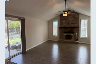 1004 Stonum Rd, Modesto, CA 95351 - Photo 11