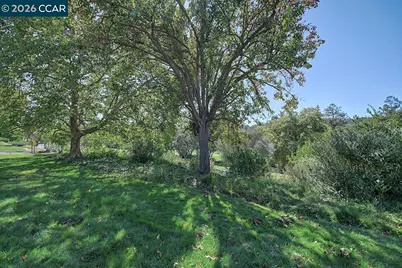 2125 Cactus Ct #3, Walnut Creek, CA 94595 - Photo 17