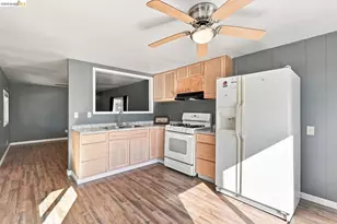 3100 Federalist Ln, Sacramento, CA 95827 - Photo 7