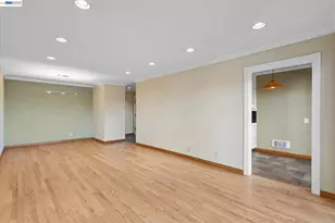2137 Otis Dr, Alameda, CA 94501 - Photo 7
