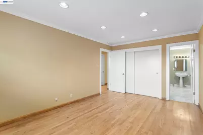 2137 Otis Dr #305, Alameda, CA 94501 - Photo 17
