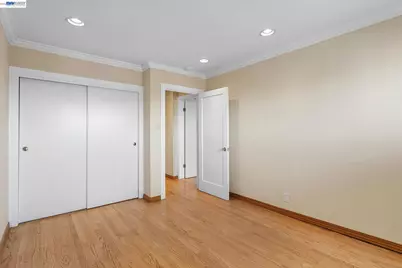 2137 Otis Dr #305, Alameda, CA 94501 - Photo 15