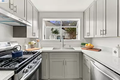 890 Bissell Ct, Richmond, CA 94801 - Photo 7