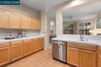 10780 Ruthven Ln, Dublin, CA 94568 - Photo 15