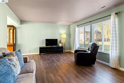 2456 Oliver Dr, Hayward, CA 94545 - Photo 5