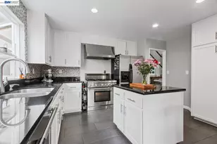28089 Thorup Ln, Hayward, CA 94542 - Photo 11