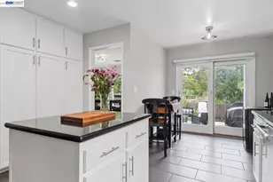 28089 Thorup Ln, Hayward, CA 94542 - Photo 13