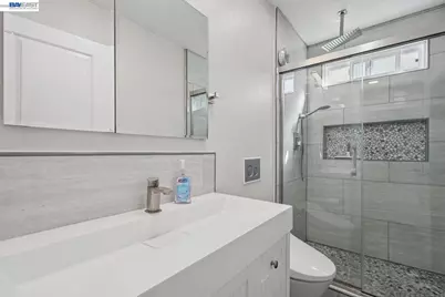 2454 Medallion Dr, Union City, CA 94587 - Photo 15