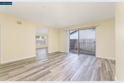 7661 Telfer Way, Sacramento, CA 95823 - Photo 9