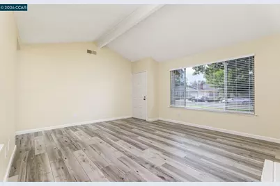 7661 Telfer Way, Sacramento, CA 95823 - Photo 11