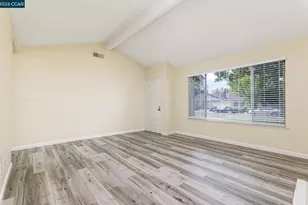 7661 Telfer Way, Sacramento, CA 95823 - Photo 11