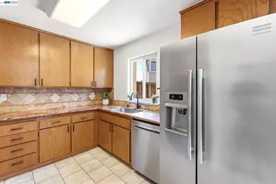 1167 Saint Matthew Pl #102, Concord, CA 94518 - Photo 7