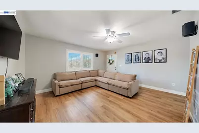 771 Twin Hills Dr, Galt, CA 95632 - Photo 7