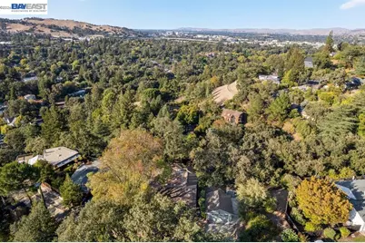 84 Grandview Pl, Walnut Creek, CA 94595 - Photo 47